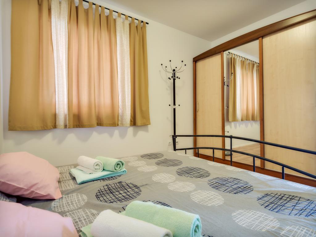 Apartment Katja Rogoznica  Oda fotoğraf